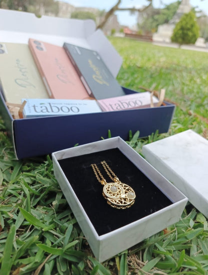 Collar Sol Y Luna Con 100 Idiomas