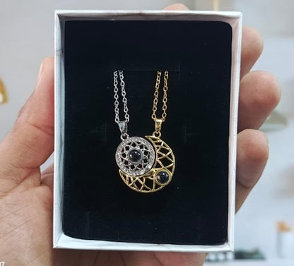 Collar Sol Y Luna Con 100 Idiomas